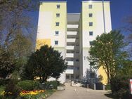 Neue Wohnung, neues Glück! Großzügige und sanierte 3-Zi.-Wohnung sucht Sie! - Duisburg