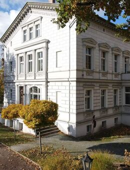 Charmante 2-Raumwohnung mit Einbauküche am Kirchtor! - Halle (Saale)