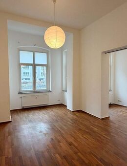 Schöne Altbau 3 Zimmer Wohnung, WG geeignet - Paderborn