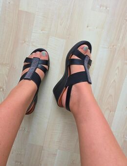 Damen Sandalen 37 neuwertig - Ringsheim