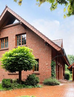 Landidylle trifft Wohnkomfort - Stilvolles Einfamilienhaus auf großem Grundstück - Vollersode