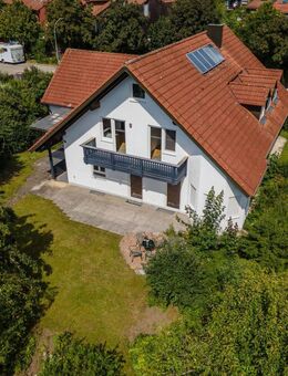 Großzügiges Mehrgenerationenhaus mit unverbaubarem Blick ins Grüne - Unterschleißheim