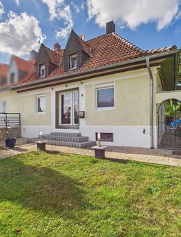 Tradition bewahrt, Zukunft gestaltet - Renoviertes Reiheneckhaus in Heessen - Hamm