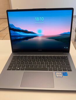 Nagelneues Huawei Notebook von 2024 - Forstinning