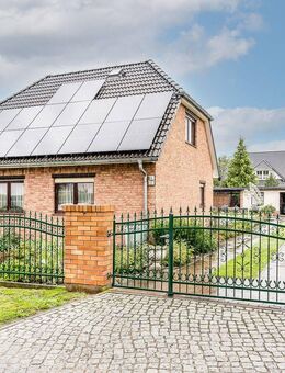 Ansprechendes Einfamilienhaus mit Garten nähe Bürgerpark Marzahn - Berlin