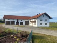 Bauernhaus (Sacherl) in sehr gutem Zustand und ruhiger Alleinlage - Tacherting