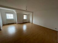 ATLAS IMMOBILIEN: Meyfartstraße 16 gemütliche zwei Zimmer im DG - Erfurt