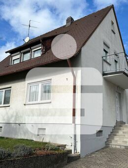 Zweifamilienhaus für die kleine Familie in Heroldsberg...schöne Wohnlage mit tollem Grundstück - Heroldsberg