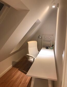 Neuwertiges Homeoffice Set aus 2x Schreibtisch und 1x Schreibtischstuhl - Berlin Neukölln