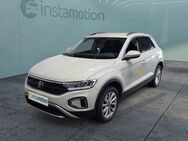 VW T-Roc, 1.5 TSI Life APP, Jahr 2023 - München