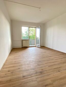 Einziehen & Wohlfühlen! Schöne helle Wohnung in der Südstadt zu vermieten! - Güstrow