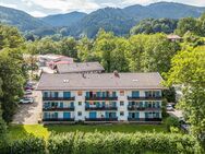 Wohnen am See: 50 m² EG-Wohnung mit 2 Balkone, Stellplatz - Bad Wiessee