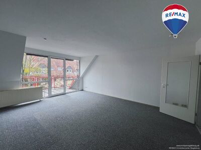 Gemütliche 3-Zimmer-Dachgeschosswohnung mit Balkon und Stellplatz
