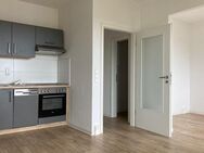 2 Raum Wohnung mit Einbauküche und Balkon - Döbeln