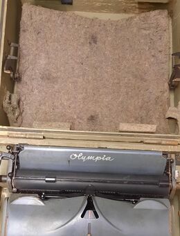 Alte Schreibmaschine im Holzkoffer Olympia Model 6 BJ 1927 - Herschdorf