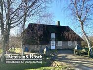 Hyggelige Reetdachkate (historischer Nauaufbau) vor den Toren von Sylt - Neukirchen (Landkreis Nordfriesland)
