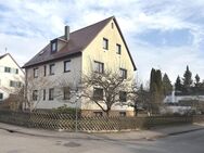 Tolles 2-Familienhaus mit Garage auf einem großen Grundstück - Stuttgart