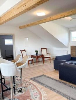 Volkach: 4 moderne Wohneinheiten und 2 Praxiseinheiten. Energetisch saniertes/erbautes MFH - Würzburg