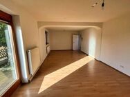Sonniges Wohnvergnügen in Hallbergmoos: Wohnung mit Südterrasse mit tollem Weitblick - Hallbergmoos
