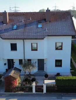 Großzügiges Reihenendhaus mit Dachstudio, schön angelegtem Außenbereich und optimaler Raumaufteilung - Meitingen