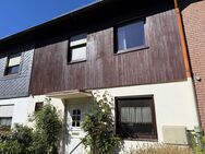 Gepflegtes Reihenhaus mit Vollkeller und Garage in schöner, zentraler Lage von Buchholz - Buchholz (Nordheide)
