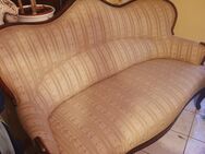 Sofa in pastellgrün-beige mit rosa Röschen - Hennef (Sieg)