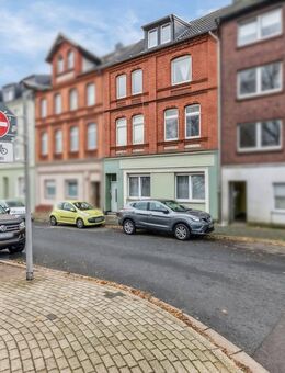 Attraktives Mehrfamilienhaus mit 5 vermieteten Wohneinheiten in Oberhauen-Osterfeld - Oberhausen