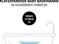 Hauck Babybadewanne Wash N Fold M, Light Blue, Faltbadewanne mit Wassertemperaturmessung am Ablaufstopfen