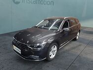 VW Passat Variant, 2.0 TSI Elegance I, Jahr 2023 - München