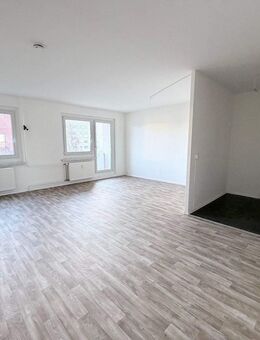 ** wir haben saniert ** perfekte 3 Zimmer mit Balkon und tollem Blick über Plauen**** - Plauen