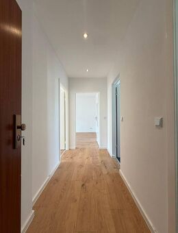 Wohnen mit Komfort & Bonus – Erstbezug nach Sanierung in Möllenhagen - Möllenhagen