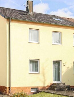 Zweifamilienhaus mit Potenzial: gepflegt, ruhige Lage, hervorragende Verkehrsanbindung - Nürnberg