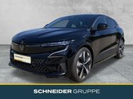 Renault Megane, E-Tech Techno 220 Comfort Range, Jahr 2022 - Burgstädt