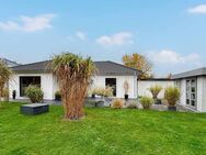 Neuwertiger Bungalow mit Sonnengarten und Garage in Top-Lage von Leck - Leck