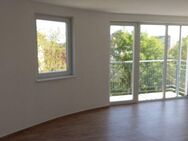 Kleine 2-Raum Single-Wohnung mit Balkon und Aufzug direkt am Pollingpark in Dessau - Mitte - Dessau-Roßlau