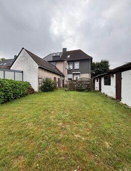 Nur 169.900,--Euro...! Renovierungsbedürftige DHH in Oer-Erkenschwick. - Oer-Erkenschwick