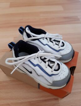 Nike Kinder Schuhe 👟 in Gr. 20 mit OVP - Losheim (See)
