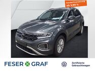 VW T-Roc, 1.0 TSI Life, Jahr 2024 - Nürnberg