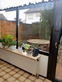 Einfamilien-Reihenhaus mit Terrasse, Garten, überdachtem Balkon, Hobbyraum mit Bar, Garage - Siegburg