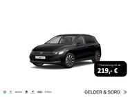 VW Golf, 1.5 TSI Active Harman, Jahr 2023 - Haßfurt