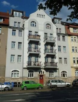 komfortable 3-Zimmer-Wohnung mit neuer Einbauküche und Balkon im Zentrum von Jena - Jena