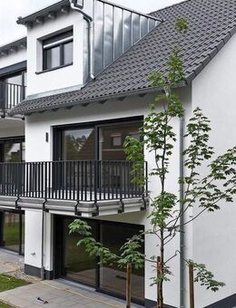 Neubau - Repräsentative, moderne Eigentumswohnung mit Balkon und Aussenstellplatz in guter Lage von Nürnberg - Kornburg für gehobene Ansprüche - Nürnberg