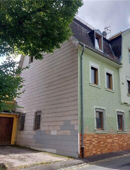 Mehrfamilienhaus in zentraler Lage - Selb