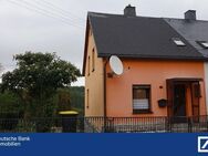 Kleines Einfamilienhaus mit großem Grundstück - Aue