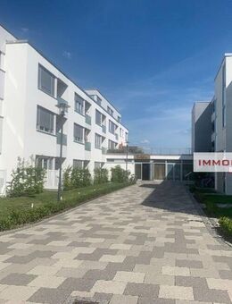 IMMOBERLIN.DE - Wunderbare Aussichten! Moderne Wohnung mit Balkon am Ruppiner See - Neuruppin
