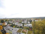 Schwalbach: Entzückende 2-Zimmerwohnung mit exzellentem Weitblick! - Schwalbach (Taunus)