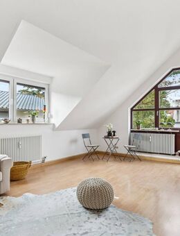 Gemütliche 2,5-Zimmer-Maisonette-Wohnung unweit des Michaeliparks in ruhiger Lage mit Westbalkon - München