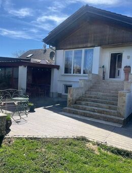 Schmuckstück in Künzing - Perfekt für Familie und Gartenliebhaber! - Künzing