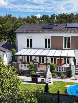 Modernes Einfamilienhaus mit schönem Garten in Maxhütte - Haidhof - Maxhütte-Haidhof