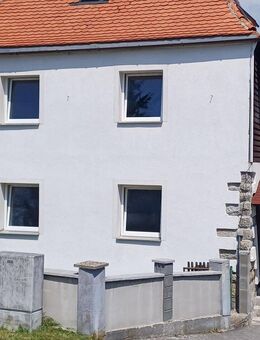 * SANIERTES EINFAMILIENHAUS * mit gemütlicher Mansarde und Bad - Hohenau